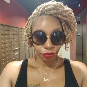 Meet your Posher, Radisha